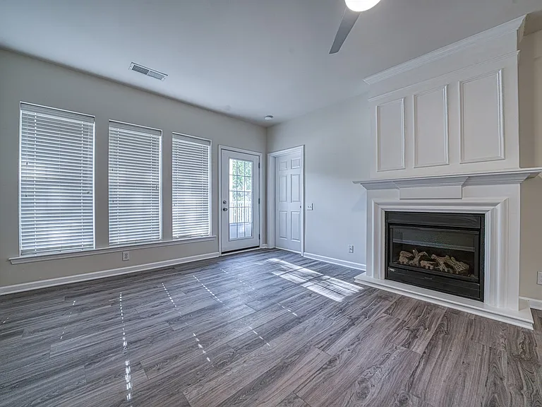 3246 Margellina Dr — Photo 38