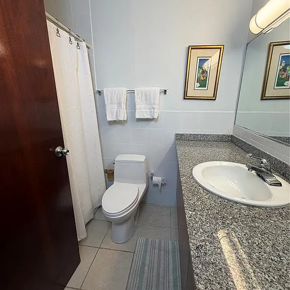 205 Cond Harbour Point #B — Photo 7