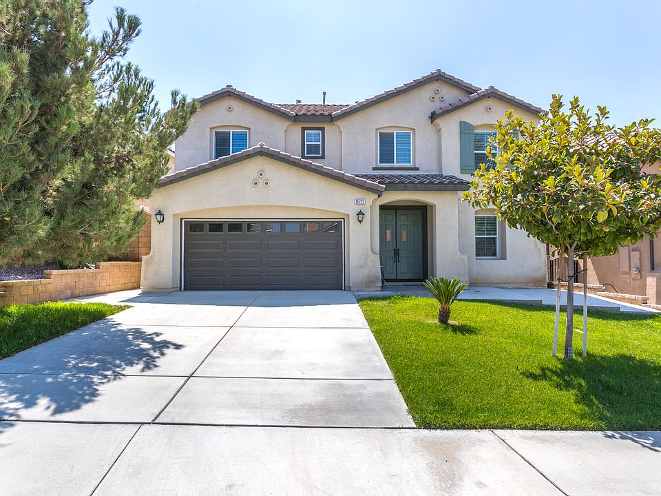 1st image of 15723 Pecan Ln