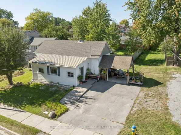 16 Snooks Rd, Georgina, ON L0E 1R0