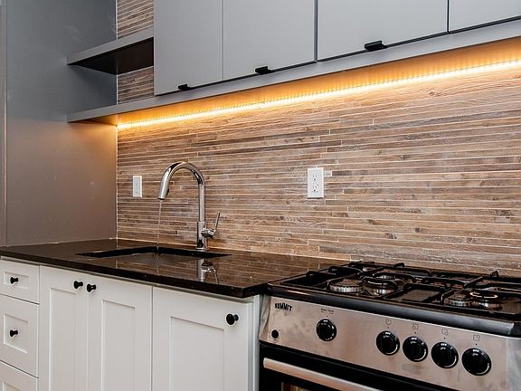 2nd image of 85 Montrose Ave APT 4F