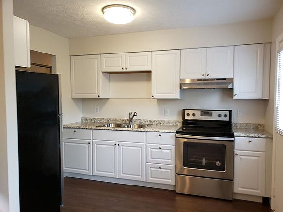 3rd image of 1552 Nathanial Dr