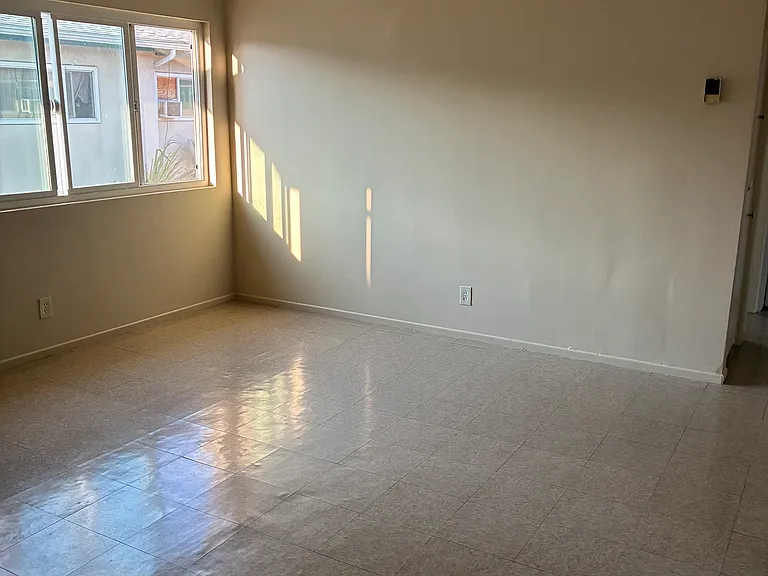 6761 Curtis Ave — Photo 8
