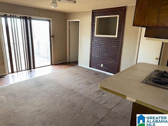 4th image of 1424 Burlington Ave