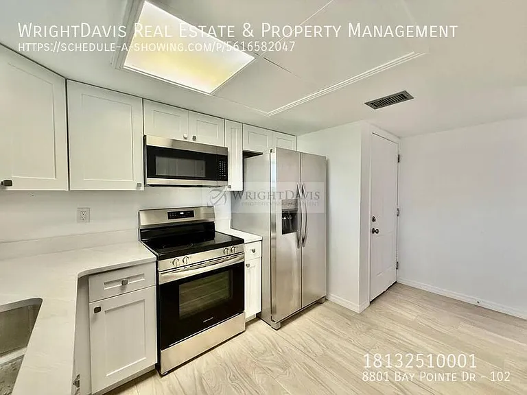 8801 Bay Pointe Dr #102 — Photo 7