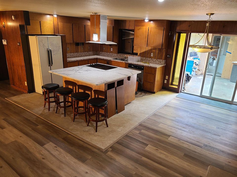 2nd image of 4020 SE 182nd Ave