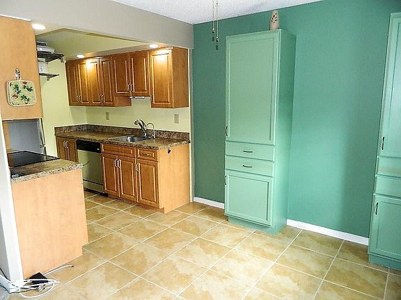 3rd image of 2104 Newport U #2104