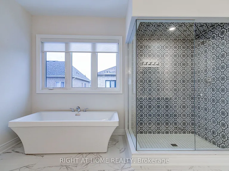 51 Lorrain Hand Cres — Photo 46