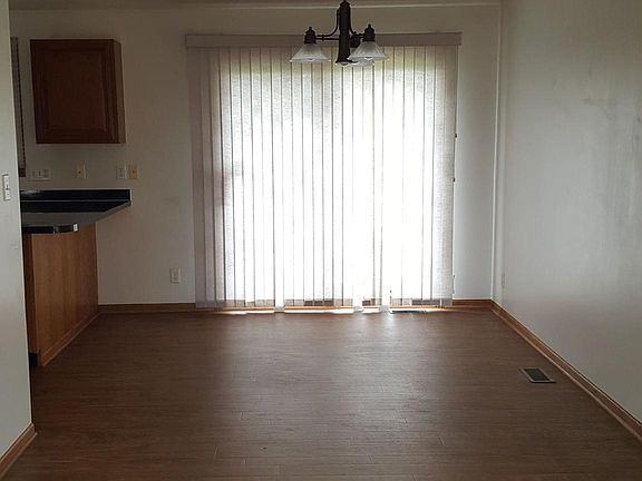 4th image of 5100 S 78th St