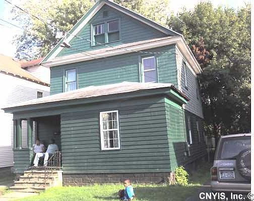 3rd image of 119 Fernwood Ave