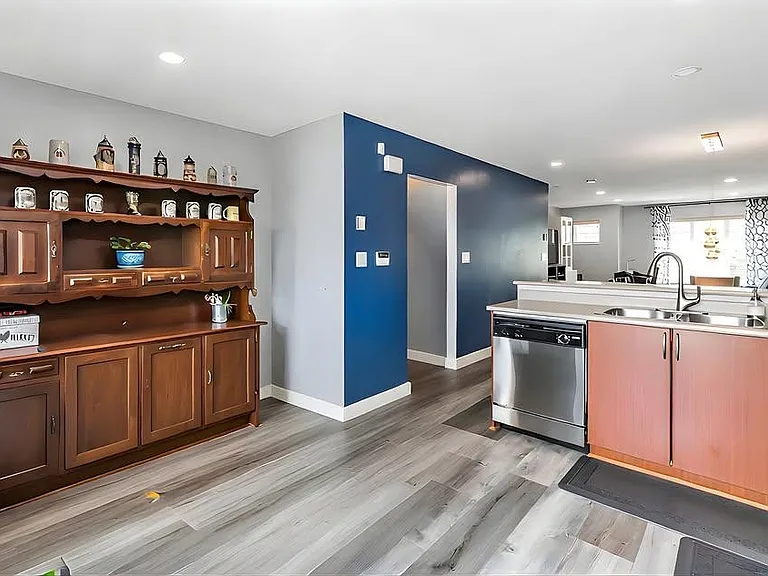 15175 62a Ave #97 — Photo 5