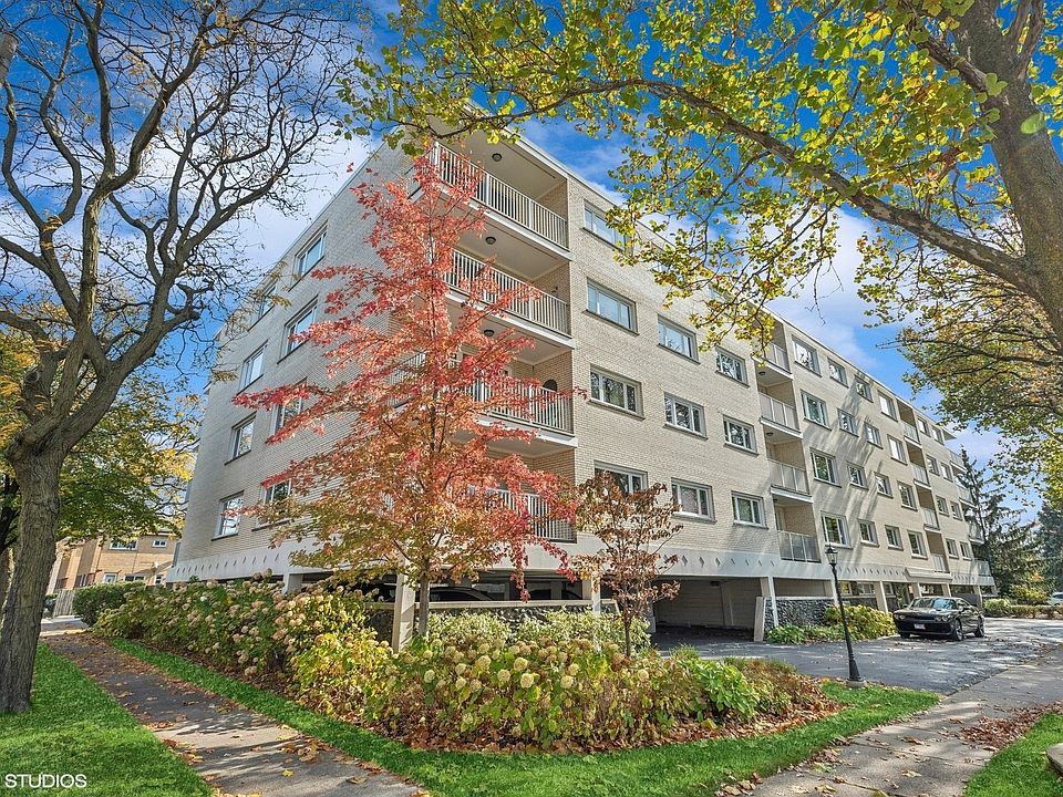 1st image of 1535 Forest Ave APT 404