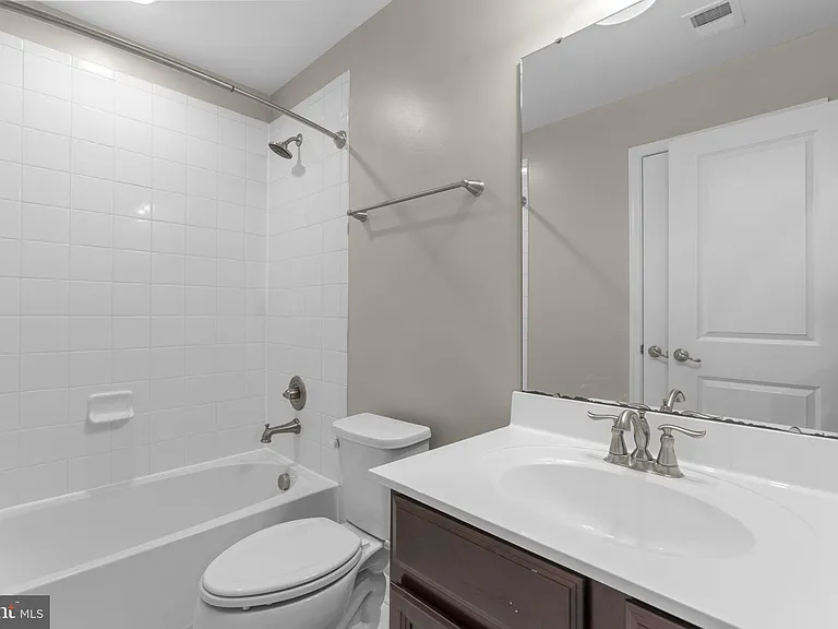7315 Old Calvary Rd — Photo 24