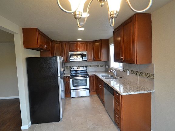 3rd image of 27024 15th Ave S