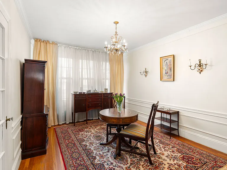 325 Tappan St #6 — Photo 25