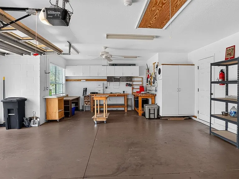 8525 SW 86th Ter — Photo 33