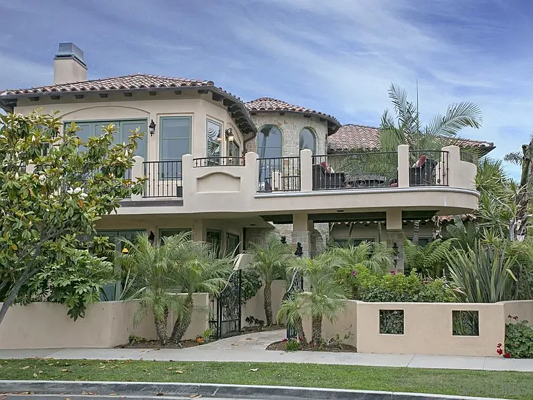 1150 Pine St — Photo 2