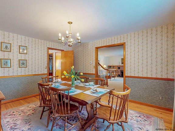 5th image of 48 Colehamer Ave