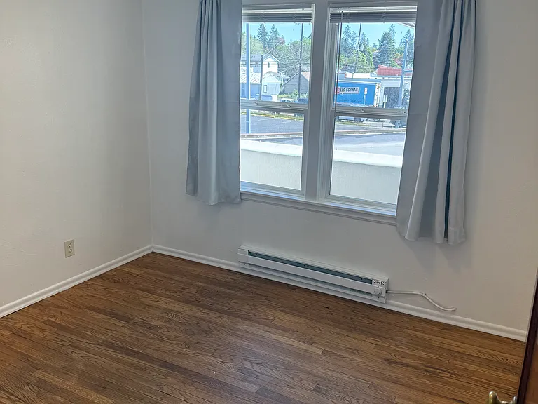2618 W Fairview Ave #2 — Photo 10
