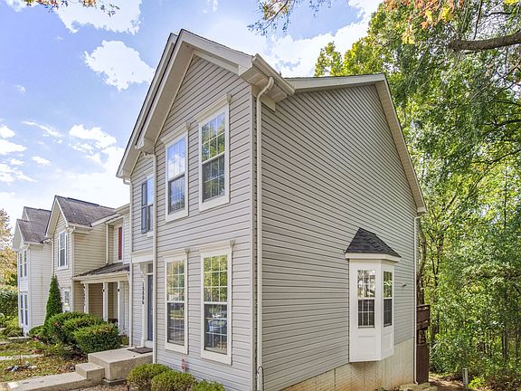2nd image of 18806 Harmony Woods Ln