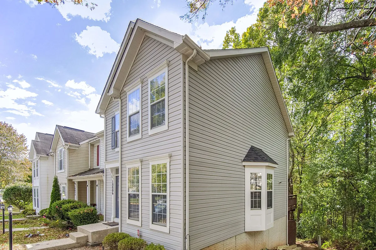 Building Photo - 18806 Harmony Woods Ln