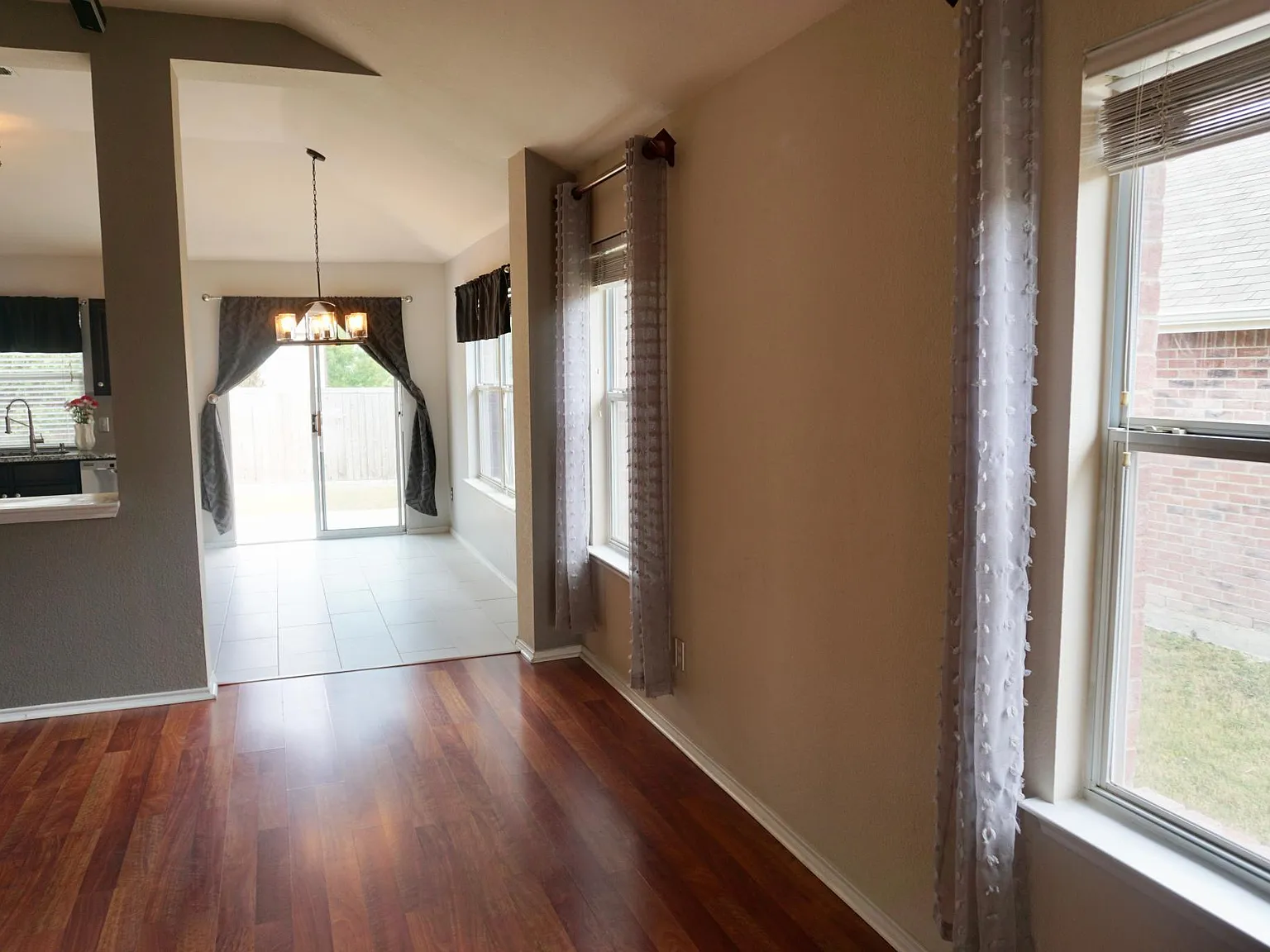 9108 Boone Dr — Photo 4