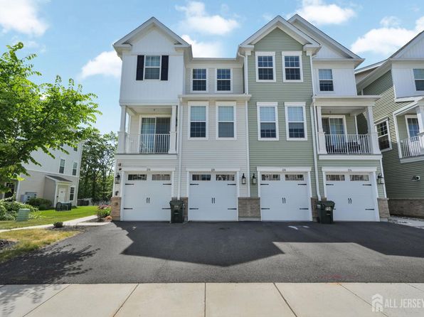 228 Park Ln