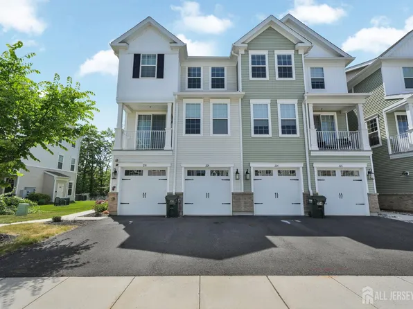 228 Park Ln, Dunellen, NJ 08812