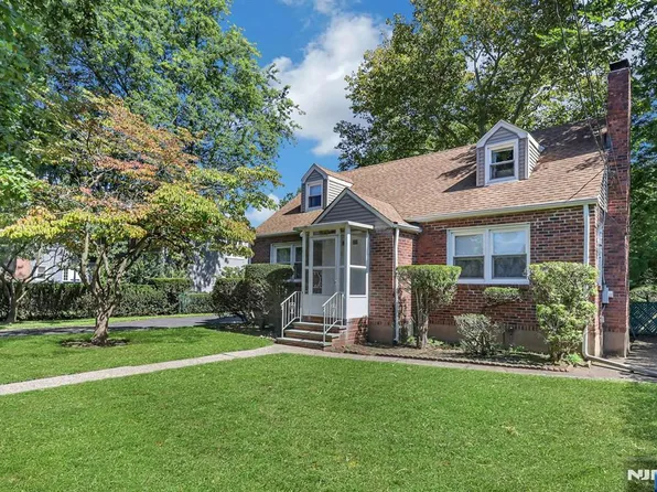 979 River Road, New Milford, NJ 07646