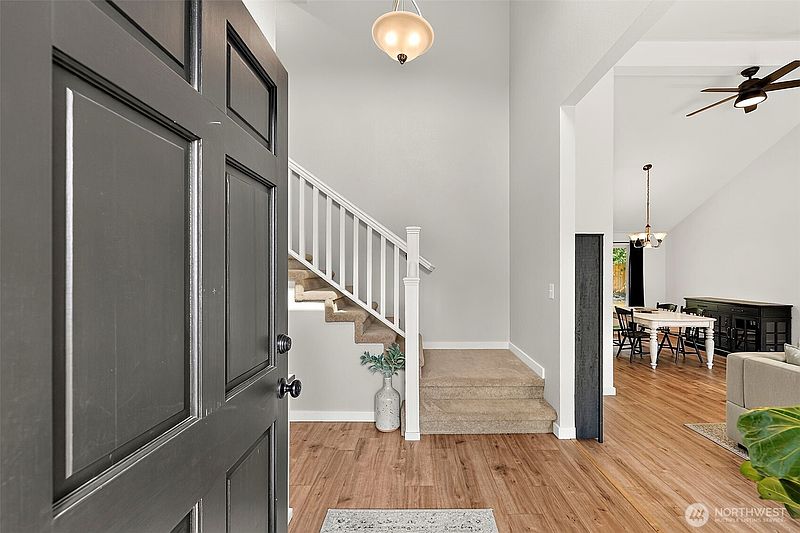 3rd image of 14515 121st Avenue E