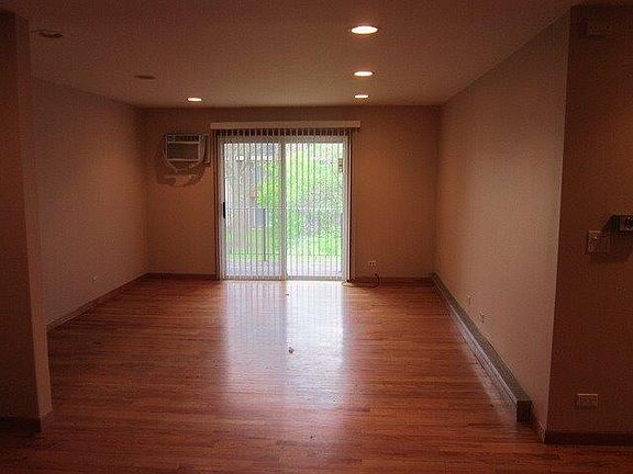 3rd image of 555 Hill Dr APT 205
