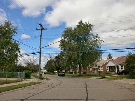 2nd image of 14869 Bringard Dr