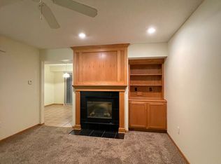 5911 Townsend Ave #4412, Urbandale, IA 50322