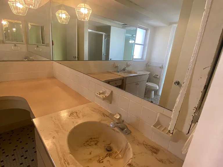 9105 Hermitage Ln — Photo 12