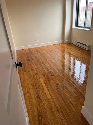 Rented by R New York | media 9