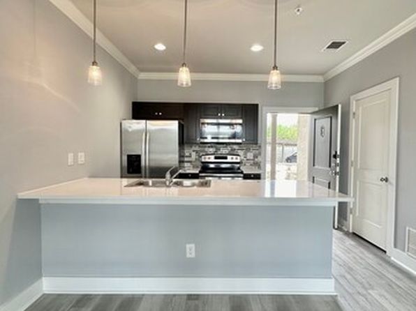 831 Terrell Rd #103