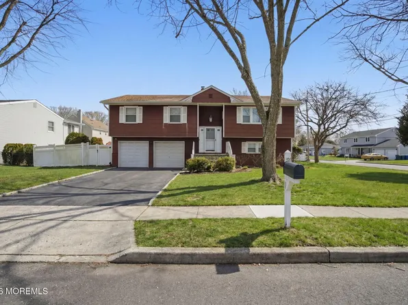 708 Auth Avenue, Oakhurst, NJ 07755