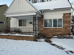 2832 Begole St, Flint, MI 48504