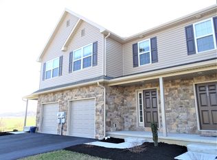 209 Linda Sue Ln, Myerstown, PA 17067