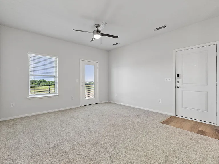 Stone Creek Flats - Brand New Apartments in Sherman, Texas — Photo 40