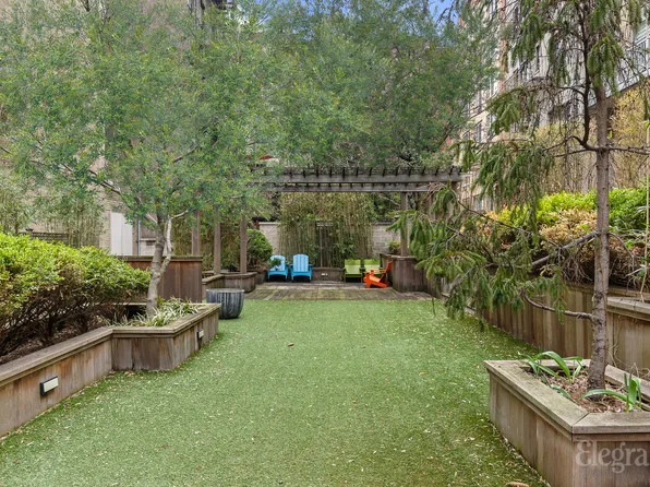 505 West 47th Street image 9 of 10