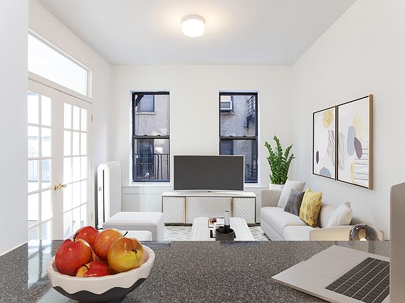 3rd image of 204 W 88th St #3