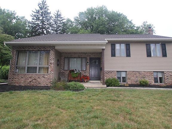 3rd image of 301 Groff Ave