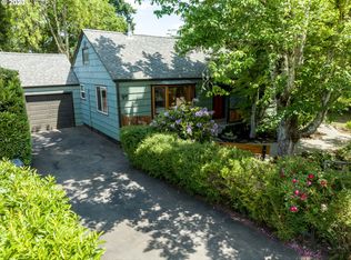 95 Merry Ln, Eugene, OR 97404