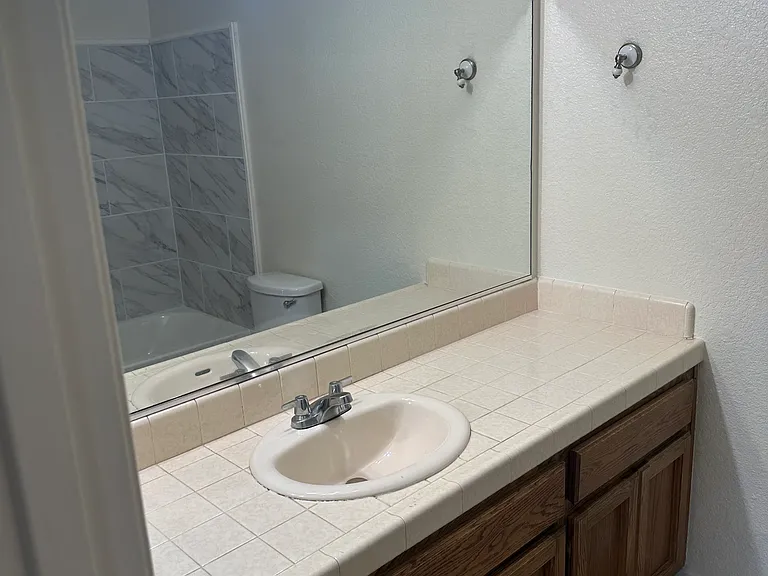 3705 Cassie Ln — Photo 8