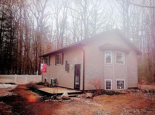 5318 Michigan St, Topinabee, MI 49791
