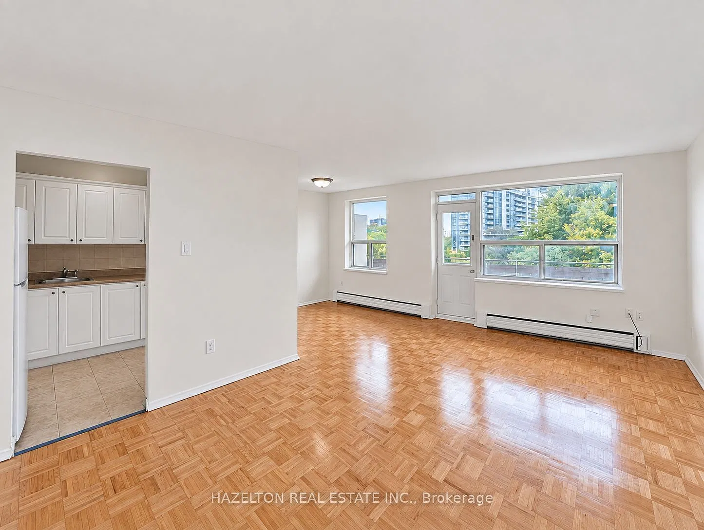 2 bed, $2,350 — Photo 4