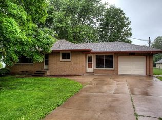 7060 NE 16th Ct, Ankeny, IA 50021