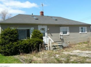 5 Basil Dr, Conneaut, OH 44030