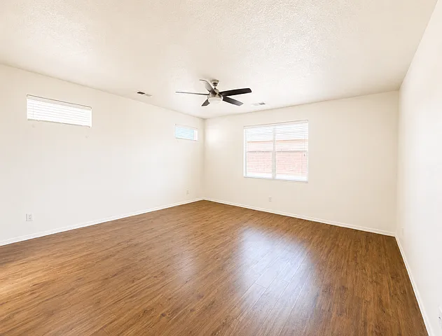 2067 Violeta Cir SE — Photo 13
